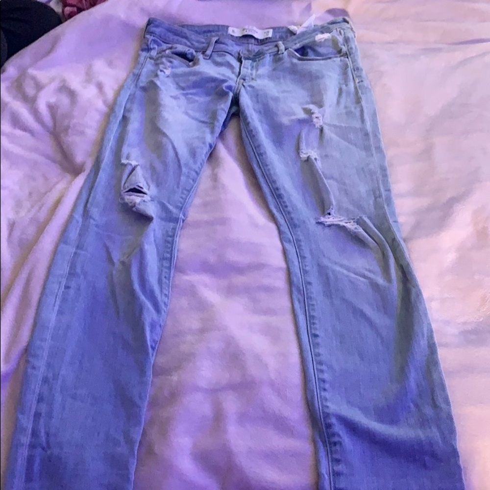 Light wash super skinny jeans